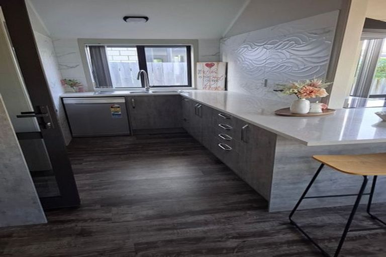 Photo of property in 12 Ashlynne Avenue, Papatoetoe, Auckland, 2025