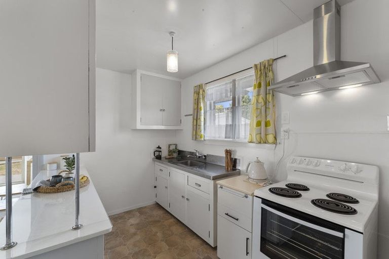 Photo of property in 14 Greenhurst Street, Sockburn, Christchurch, 8042