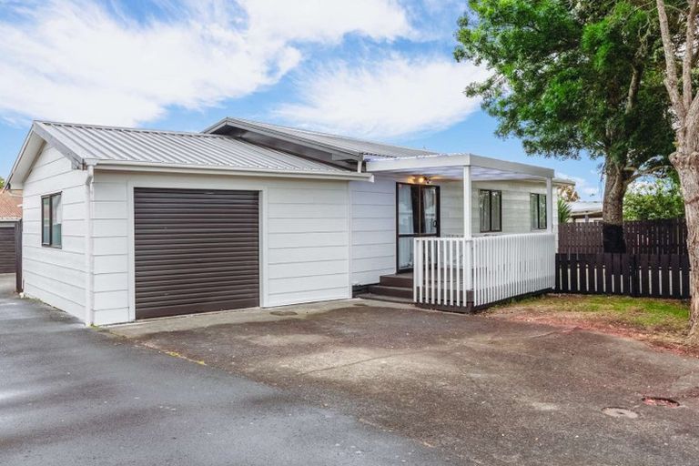 Photo of property in 91 Templeton Place, Clendon Park, Auckland, 2103