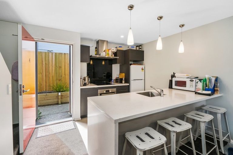 Photo of property in 4/193 Kilmore Street, Christchurch Central, Christchurch, 8013