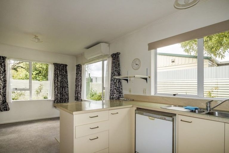 Photo of property in 33 Hereford Street, West End, Palmerston North, 4410