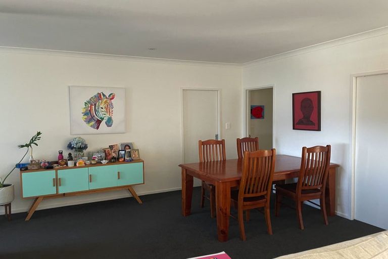 Photo of property in 14 Seaview Crescent, Hatfields Beach, Orewa, 0931