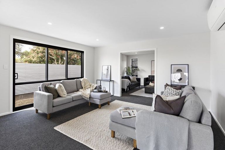 Photo of property in 7 Chisholm Place, Carterton, 5713