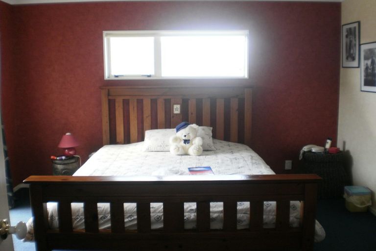 Photo of property in 87 Pacific Drive, Fitzherbert, Palmerston North, 4410