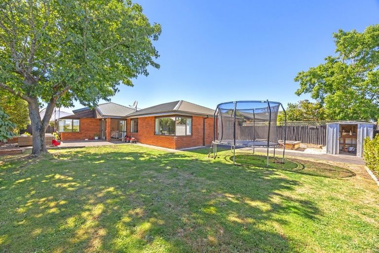 Photo of property in 11 Giles Place, Shirley, Christchurch, 8061