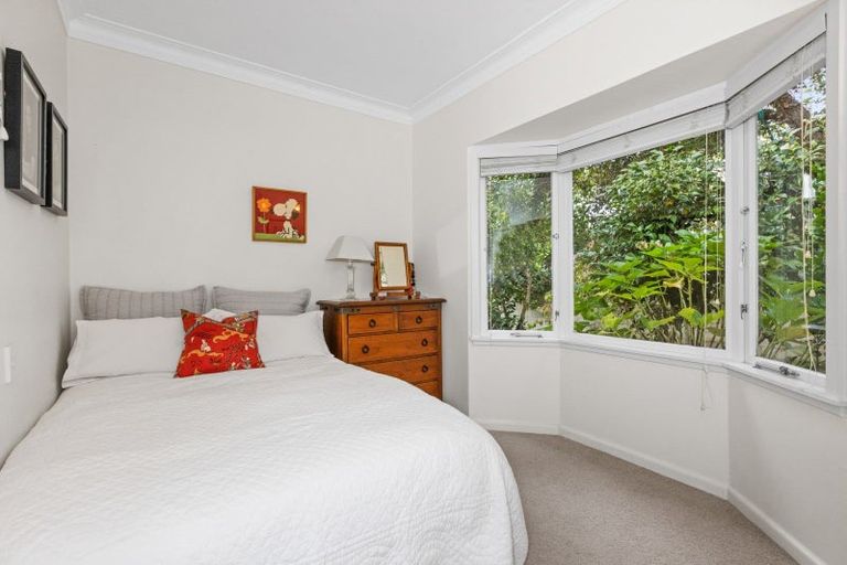 Photo of property in 22 Hunters Hill, Havelock North, 4130