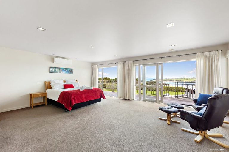 Photo of property in 170 Wade River Road, Wade Heads, Whangaparaoa, 0932