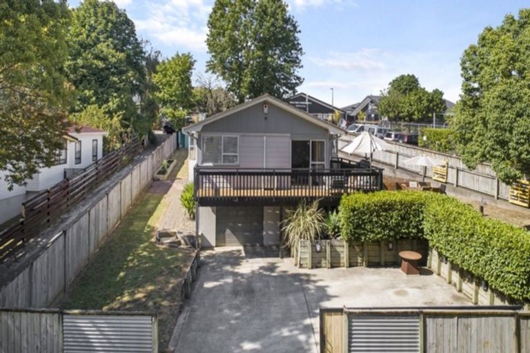 Photo of property in 52 Redcrest Avenue, Red Hill, Papakura, 2110