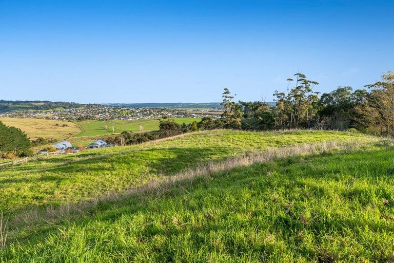 Photo of property in 88 Pipitiwai Drive, Helensville, Kaukapakapa, 0871