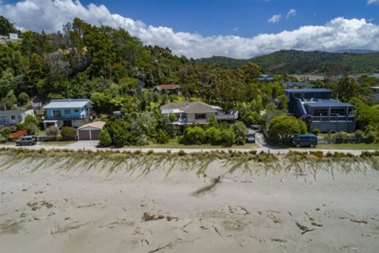Photo of property in 10 Parapara Esplanade, Parapara, Takaka, 7182