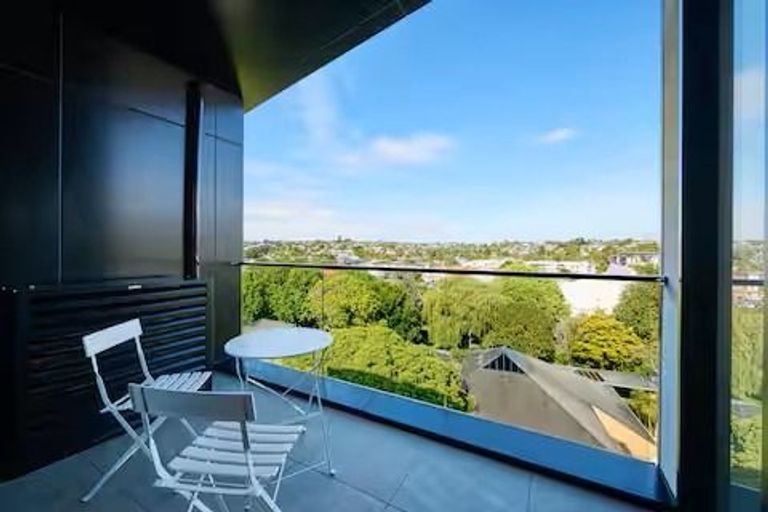 Photo of property in The Victor, 507/4 Bute Road, Browns Bay, Auckland, 0630