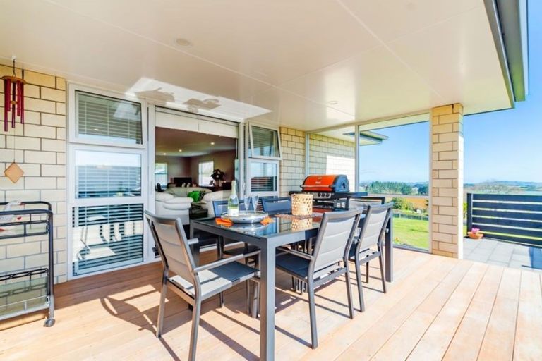 Photo of property in 5 Bernora Crescent, Bombay, 2675