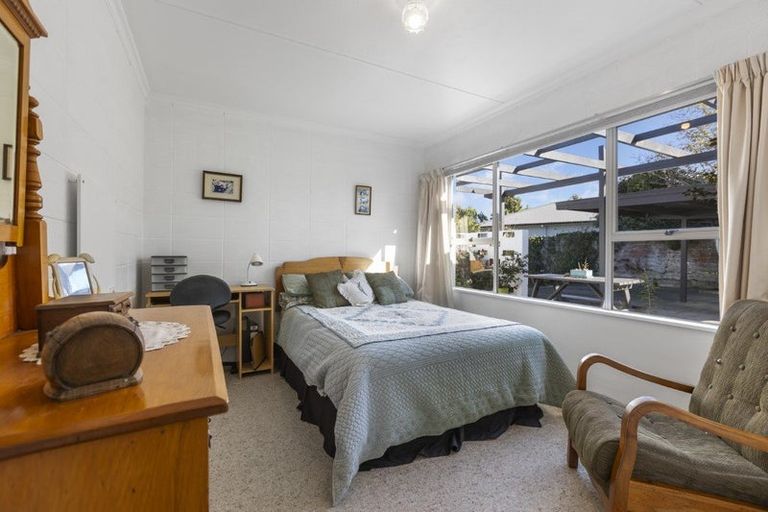 Photo of property in 194a Seaview Road, Westown, New Plymouth, 4310