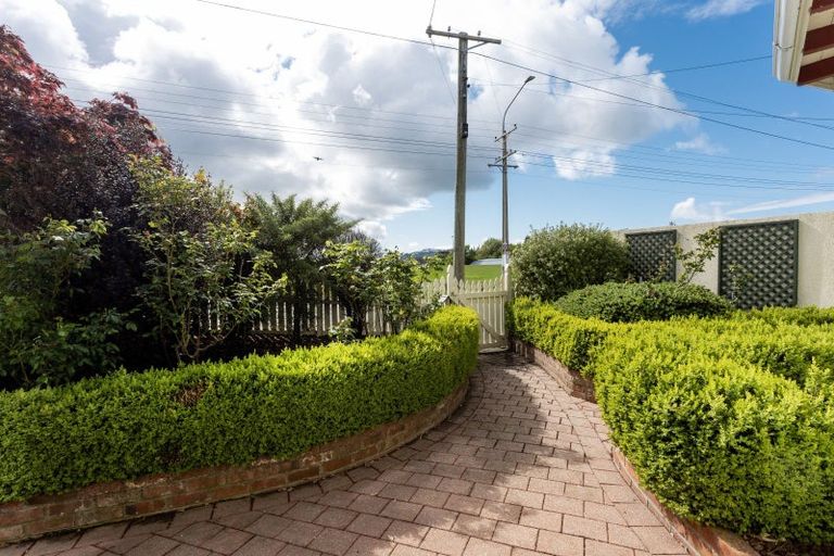 Photo of property in 75 Eglinton Road, Mornington, Dunedin, 9011