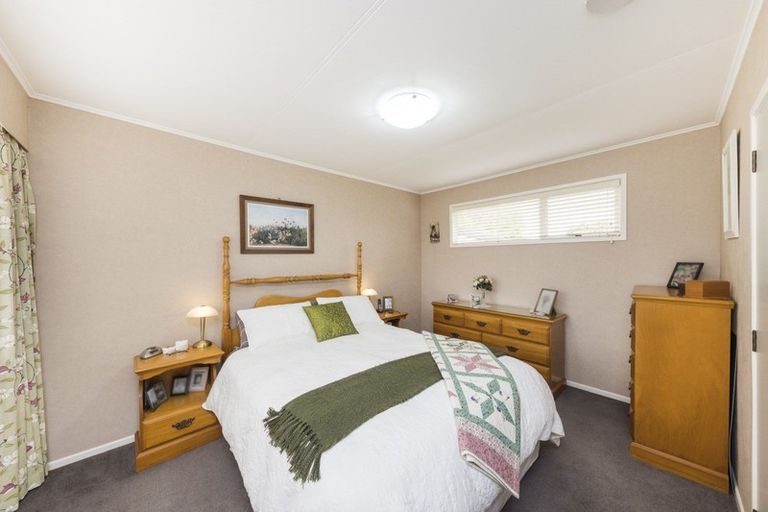 Photo of property in 10 Kennedy Avenue, Feilding, 4702