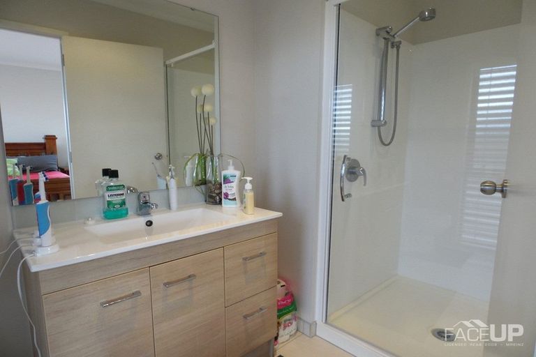 Photo of property in 47 Station Street, Hobsonville, Auckland, 0616