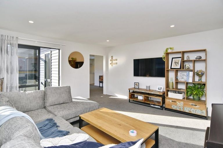 Photo of property in 8 Guyon Street, Marshland, Christchurch, 8083