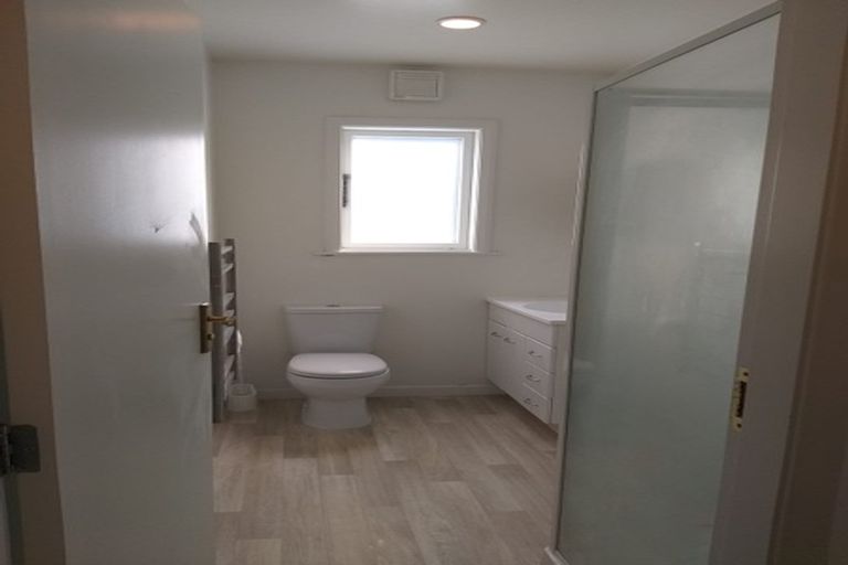 Photo of property in 39 Raroa Road, Kelburn, Wellington, 6012