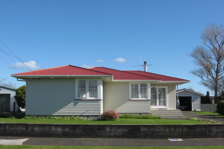 Photo of property in 15 Ferguson Street, Levin, 5510