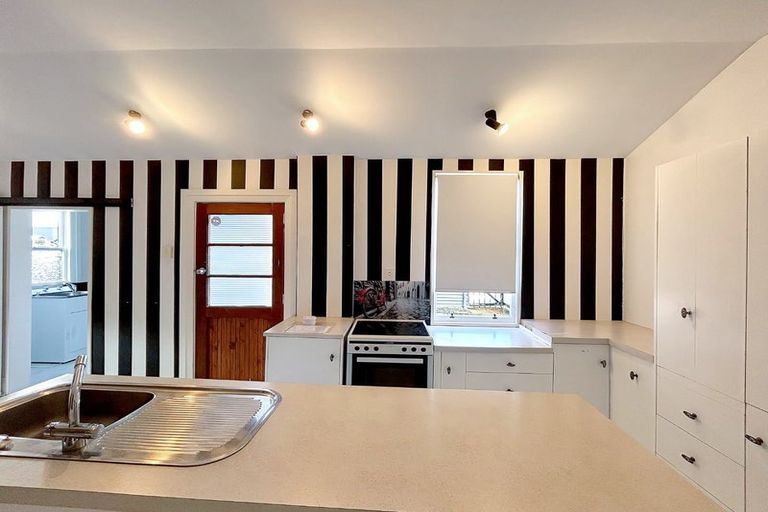 Photo of property in 224 Park Street, Winton, 9720