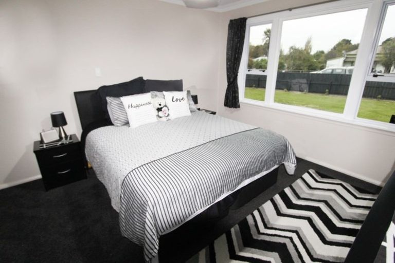 Photo of property in 1 Halls Road, Pahiatua, 4910