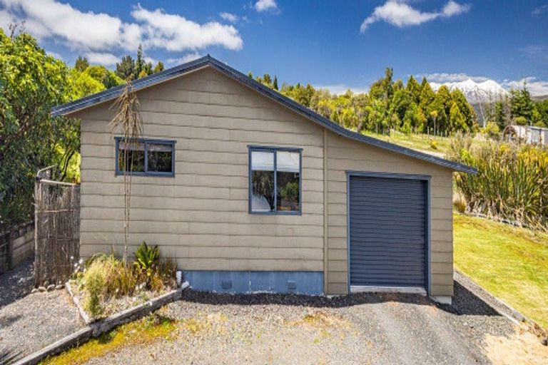 Photo of property in 25 Findlay Street, National Park, Owhango, 3989