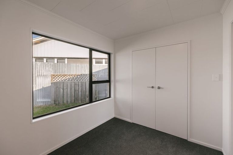 Photo of property in 2 Cypress Way, Levin, 5510