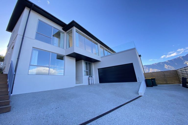 Photo of property in 12b Florence Close, Queenstown Hill, Queenstown, 9300