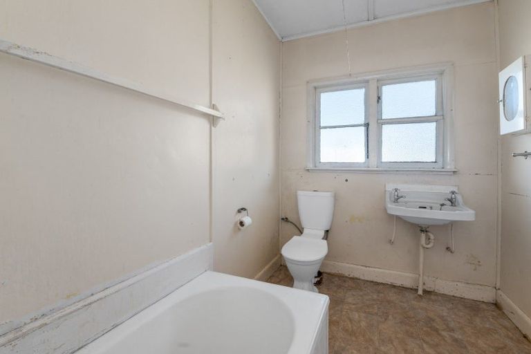 Photo of property in 70 Roslin Street, Tokoroa, 3420