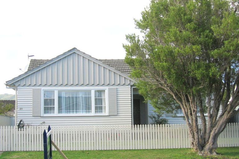 Photo of property in 23 Saint James Avenue, Boulcott, Lower Hutt, 5011