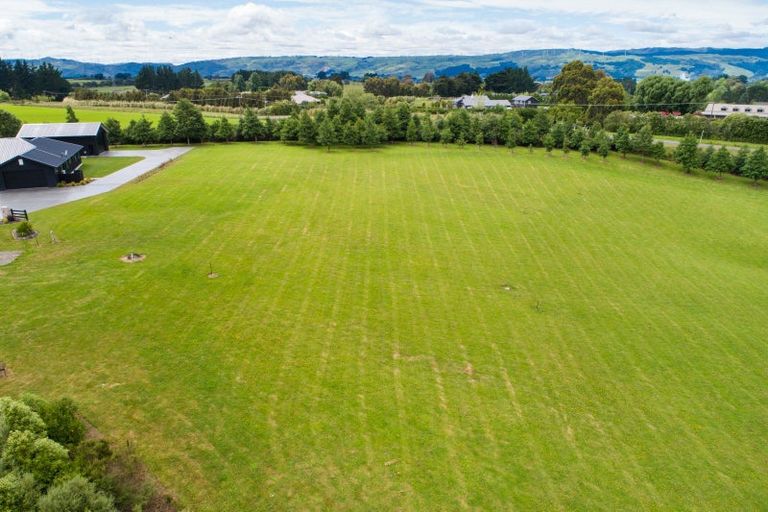 Photo of property in 3 Paterson Lane, Kelvin Grove, 4470