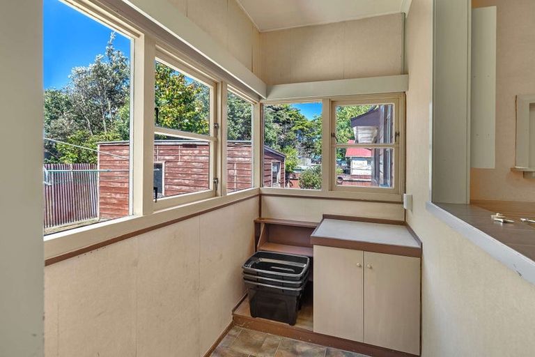 Photo of property in 2 Caius Avenue, Gonville, Whanganui, 4501