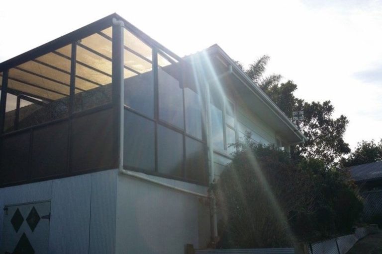 Photo of property in 5 Shale Avenue, Massey, Auckland, 0614