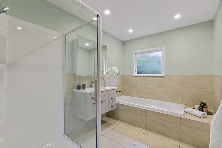 Photo of property in 27 Gills Road, Bucklands Beach, Auckland, 2014