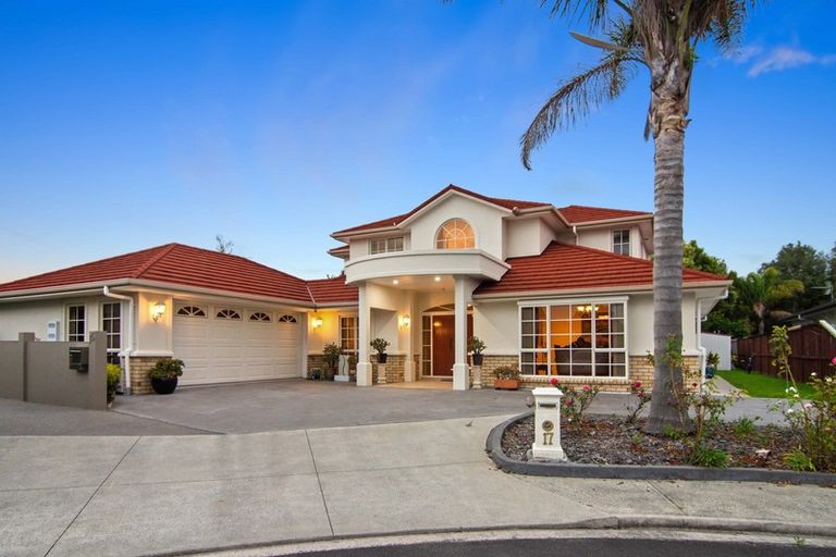 Photo of property in 17 Azure Place, Huntington, Hamilton, 3210