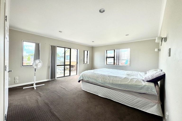 Photo of property in 77 Carruth Road, Papatoetoe, Auckland, 2025