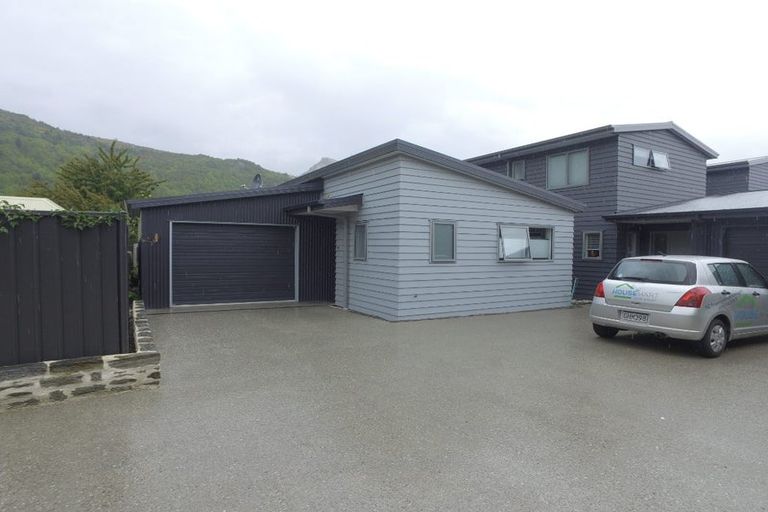 Photo of property in 9 Suffolk Street, Arrowtown, 9302