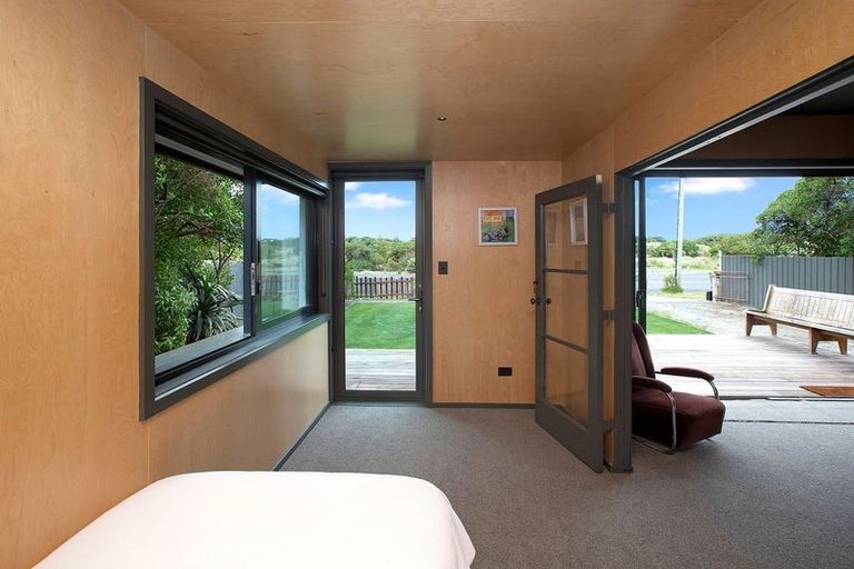 Photo of property in 347 Marine Parade, New Brighton, Christchurch, 8061