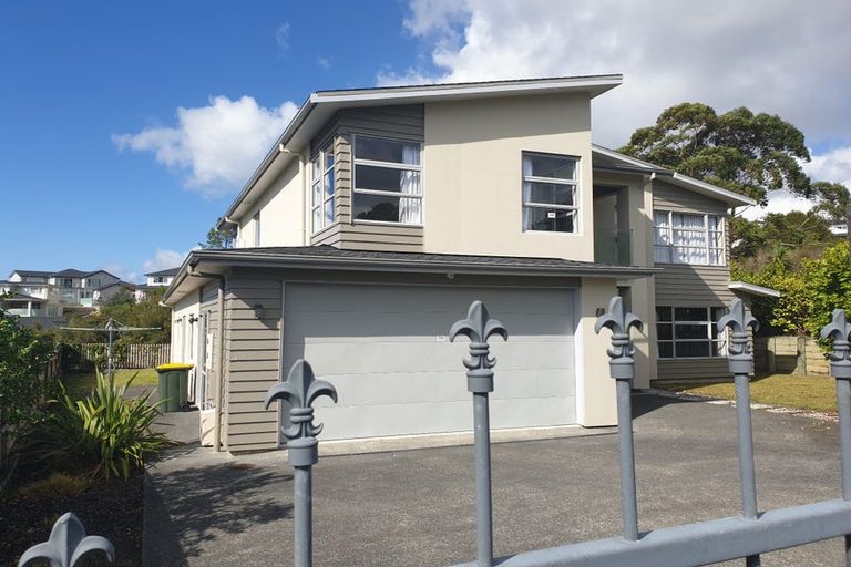 Photo of property in 36 Borneo Drive, Fairview Heights, Auckland, 0632