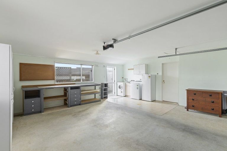 Photo of property in 4/3 Sandel Rise, Merrilands, New Plymouth, 4312