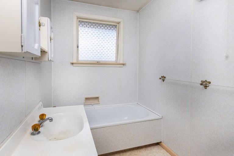 Photo of property in 1/19 Brookby Crescent, Avonhead, Christchurch, 8042