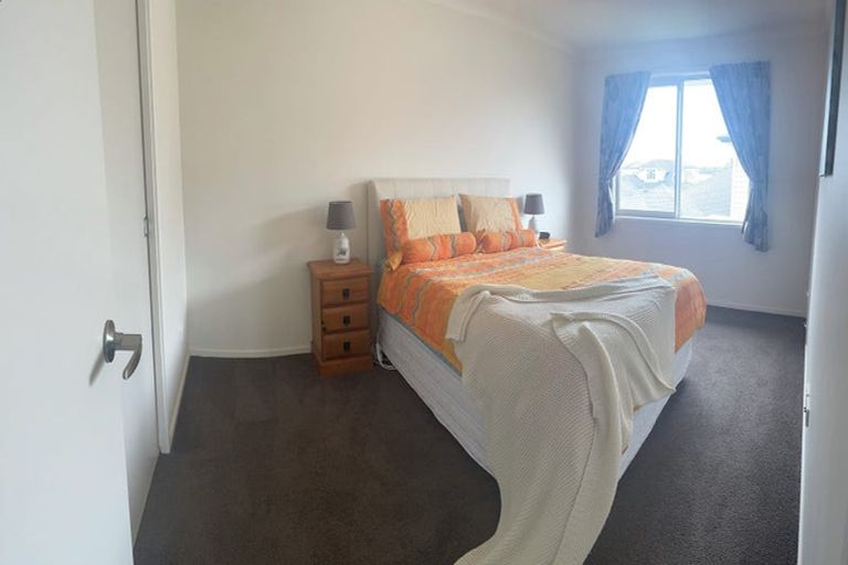 Photo of property in 50 Milano Boulevard, Karaka, Papakura, 2113