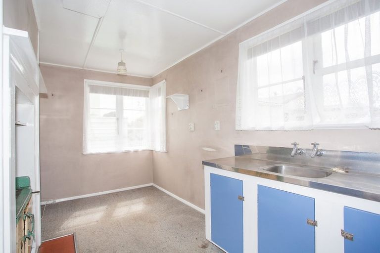 Photo of property in 61 Turner Street, Edendale, 9825