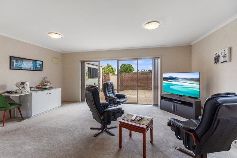 Photo of property in 27 Matapihi Road, Mount Maunganui, 3116