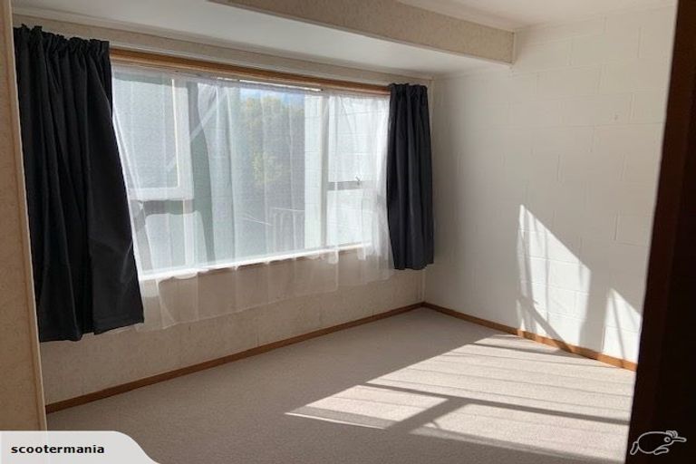 Photo of property in 6/495 Glenfield Road, Glenfield, Auckland, 0629