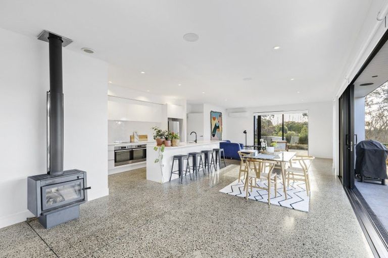 Photo of property in 111 Polson Hill Drive, Aokautere, Palmerston North, 4471