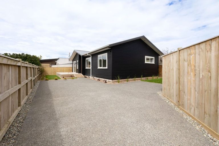 Photo of property in 107 Brooklands Road, Brooklands, New Plymouth, 4310