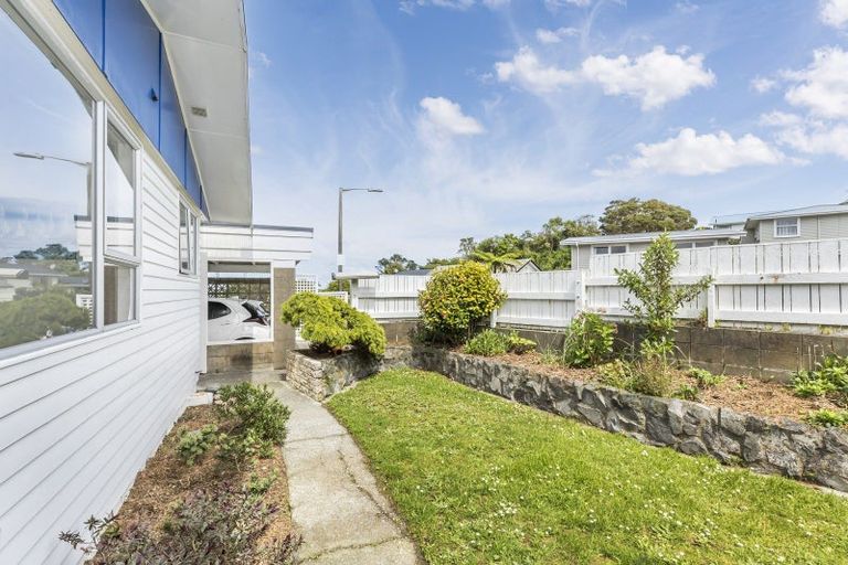 Photo of property in 3 Kimball Place, Johnsonville, Wellington, 6037