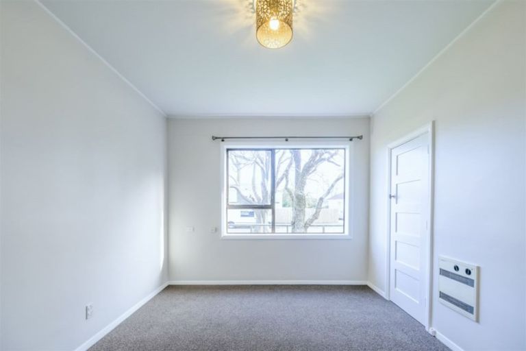 Photo of property in 17 Riley Crescent, Woolston, Christchurch, 8023