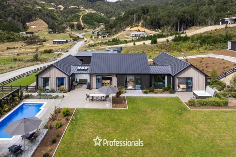 Photo of property in 478 Katherine Mansfield Drive, Blue Mountains, Upper Hutt, 5371